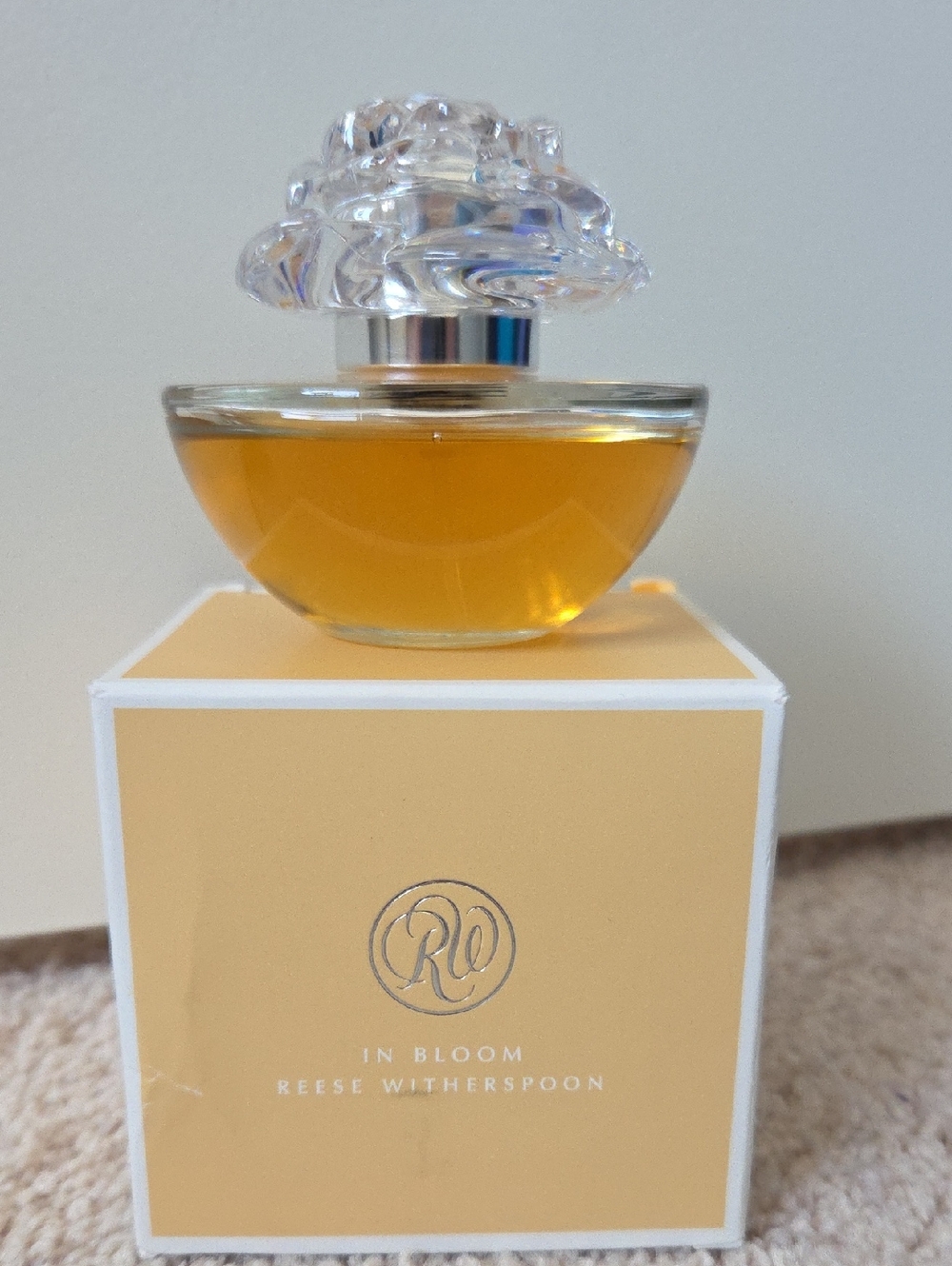 Reese Witherspoon In Bloom Eau de Parfum - Amber & Clear Bottle